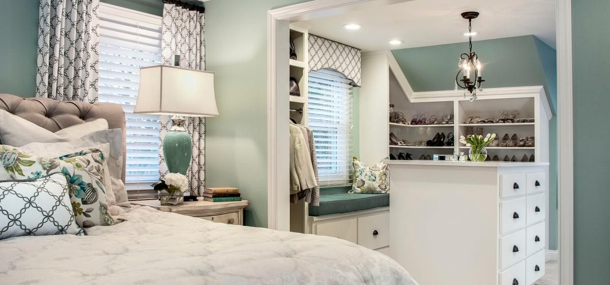 Bedroom into closet
